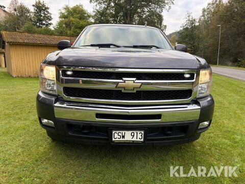 Chevrolet Silverado 1500 4WD Crew Cab 2HY 2