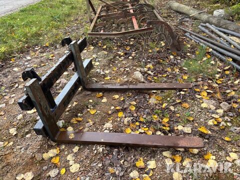 Pallgafflar SRF 2,5 tons med SMS/Trima fäste 2