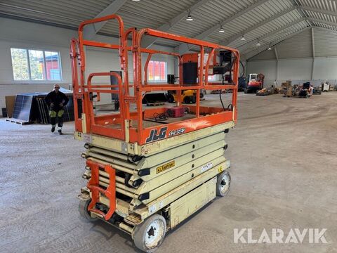 JLG 3246E2 3