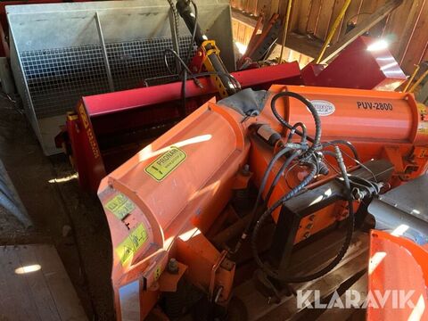 Pronar 2,8m & 800L 2