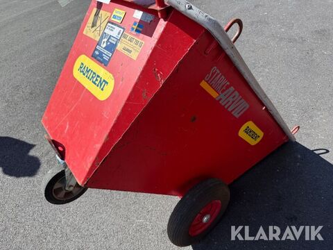 400 L / 750 kg 3
