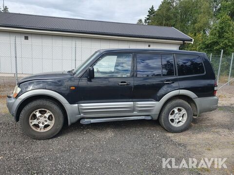 Mitsubishi Pajero 2