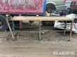 Sonstige Arbetsbänk med skruvstäd