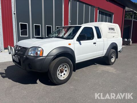 Nissan NP300