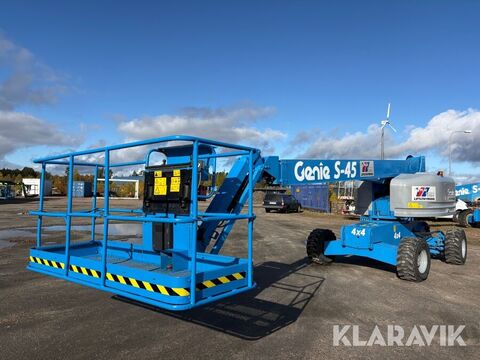 Genie S-45 3