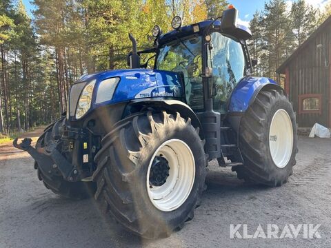 New Holland T7070