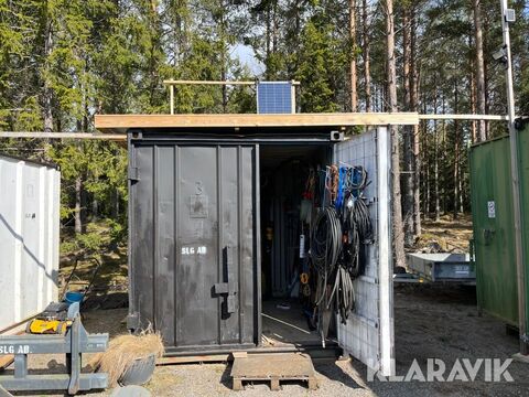 Sonstige Container 10 fots med solpaneler på tak