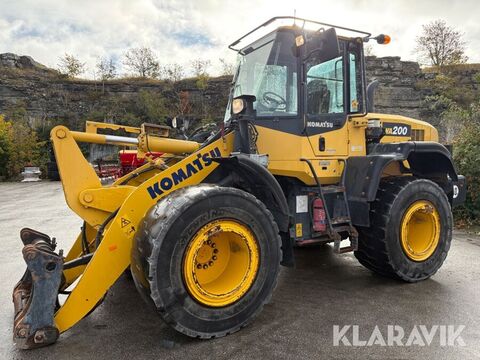 Komatsu WA200-7