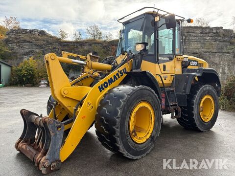 Komatsu WA200-7 2