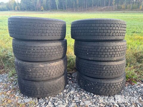 Sonstige 385/65R22.5