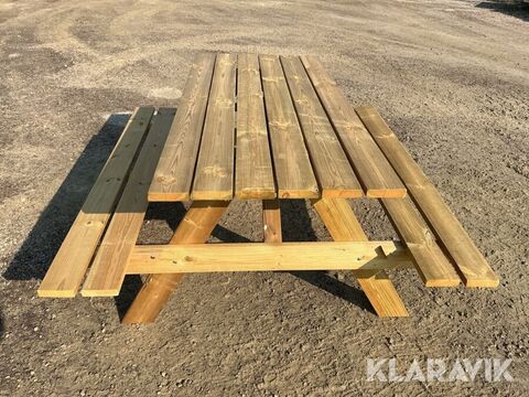 Bord med uppfällbar bänk 3