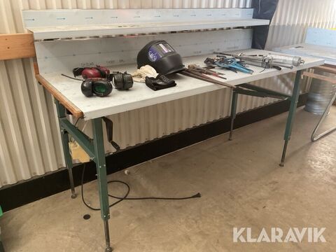 Sonstige Arbetsbord med diverse utrustning IGAR