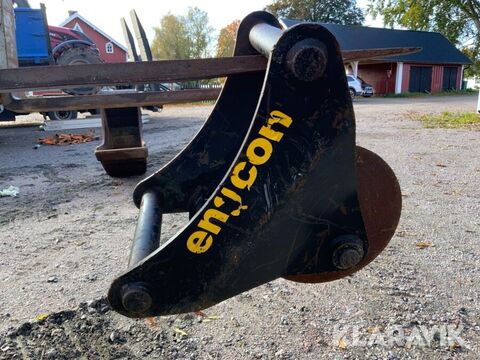Asfaltskärare Engcon S70 3