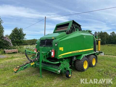 <strong>John Deere 744</strong><br />