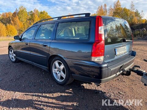 Volvo V70 3