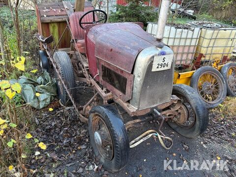 A-Traktor Fiat med Indian tank 3