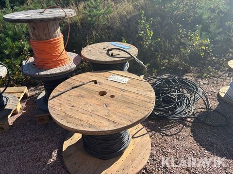 Sonstige Diverse Kabeltrummor med kabel