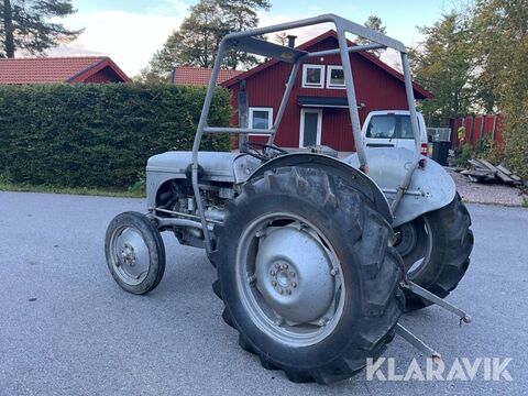 Ferguson Grålle 3
