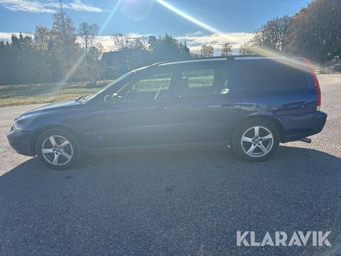 Volvo V70 3