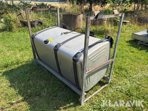 Sonstige Bränsletank Scania 600L med konsol och armatur