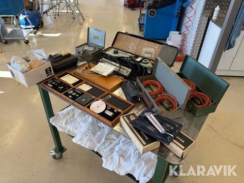 Sonstige Parti med diverse mätinstrument