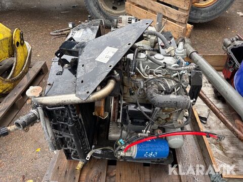 Motor Kubota 3-cylindrig 2