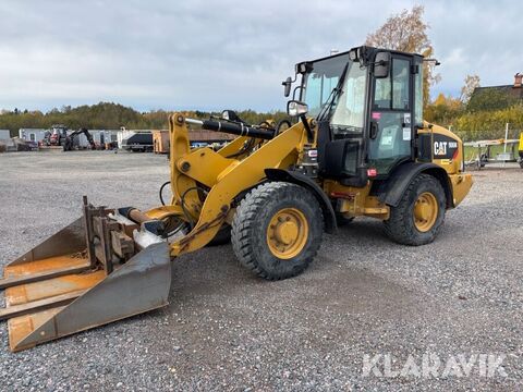 Caterpillar 906M