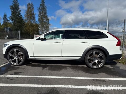 Volvo V90 Cross Country 2
