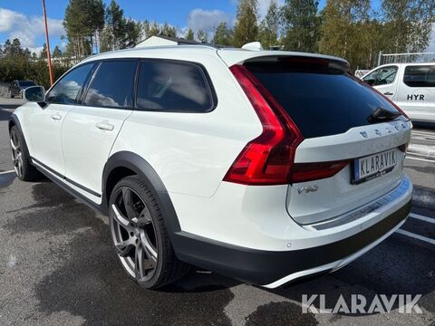 Volvo V90 Cross Country 3