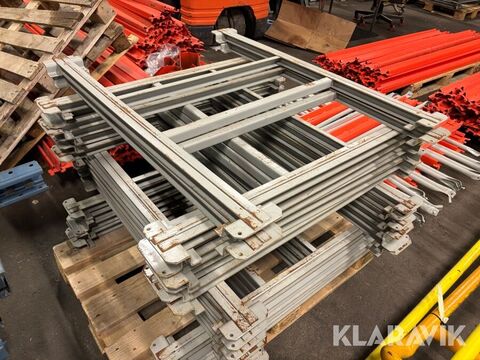 Pallställage Atlas Copco 14 gavlar ca 35 balkar  2