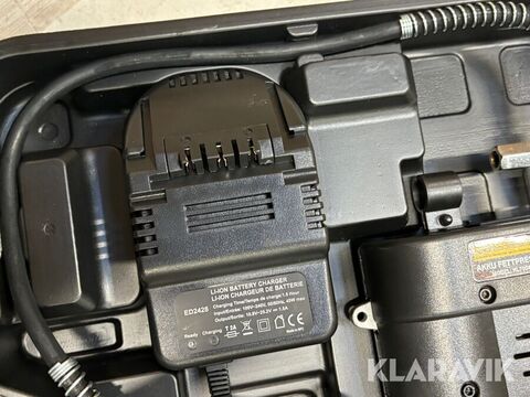 Sladdlös fettspruta 10 000 psi med 2 batterier H 2