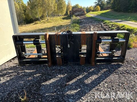 Hydrauliska pallgafflar för 3 pallar 3