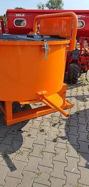 Betoniarka ciągnikowa 800L  / Traktorbetonmische 2