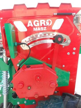 AGRO-MASZ Drillmaschine/ Seed drill/ Siewnik rzędowy SR-25