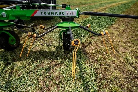 Talex Przetrząsacz TORNADO 550 /  TORNADO 550 Heuwende 2