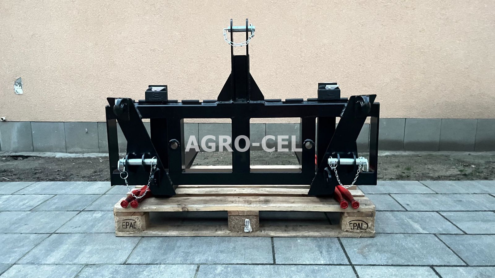 2-in-1- Palettengabel mit Euro- und Dreipunktauf 1