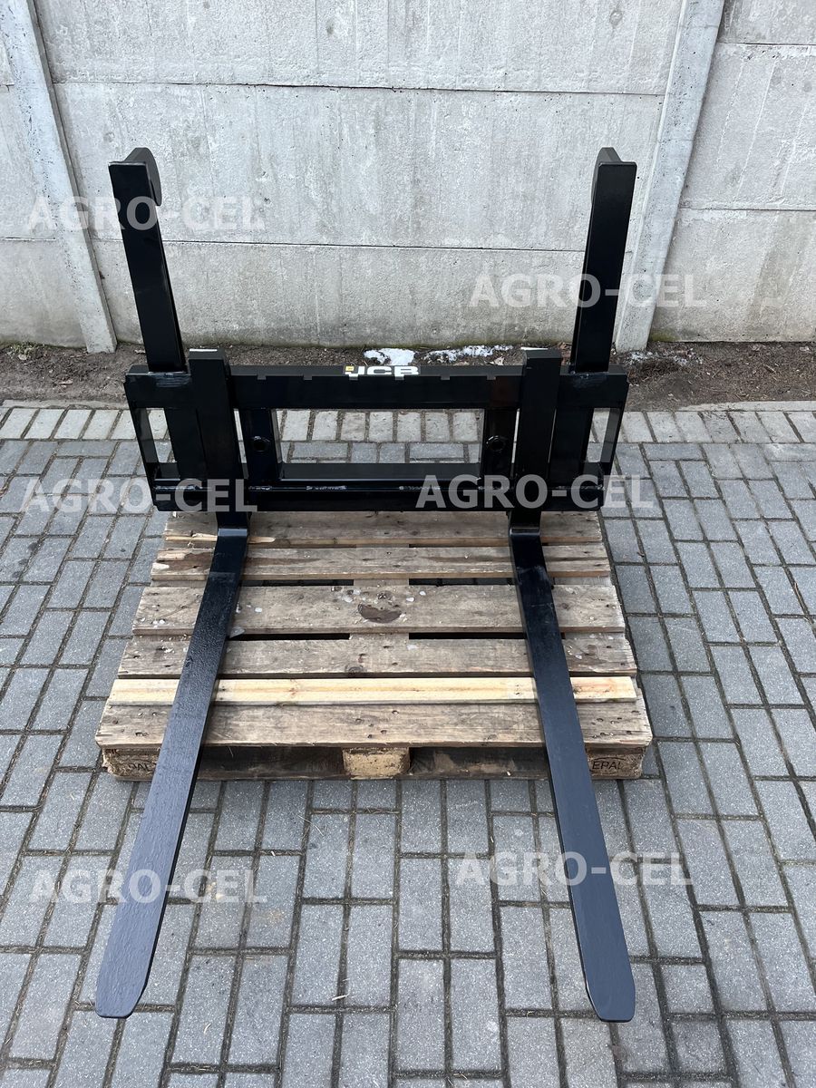 Palettengabel mit Aufnahme JCB 2