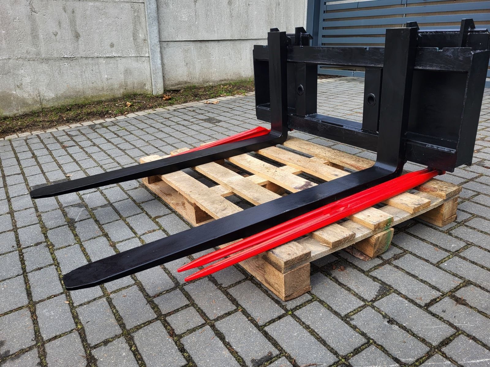 Palettengabel mit Bobcat-Aufnahme 3