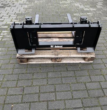 Sonstige Palettengabel mit Bobcat-Aufnahme