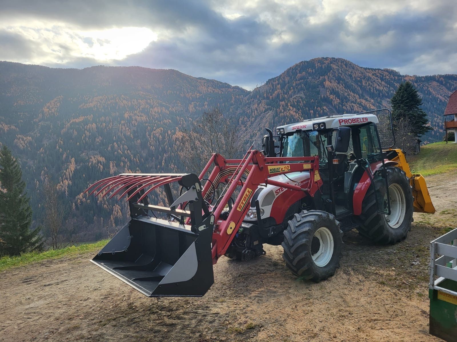 Krokodilschaufel mit Euroaufnahme 1