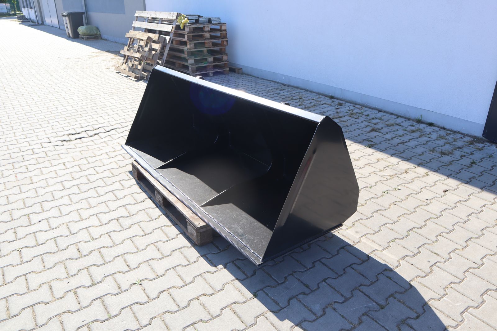 Frontladerschaufel mit Euroaufnahme 3