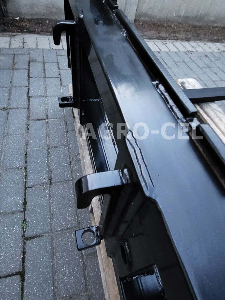 Palettengabel mit Avant MultiOne Aufnahme 3