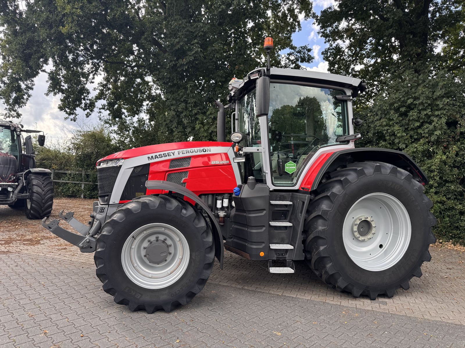 Massey Ferguson 8s.205 Dyna7 Exclusive 2