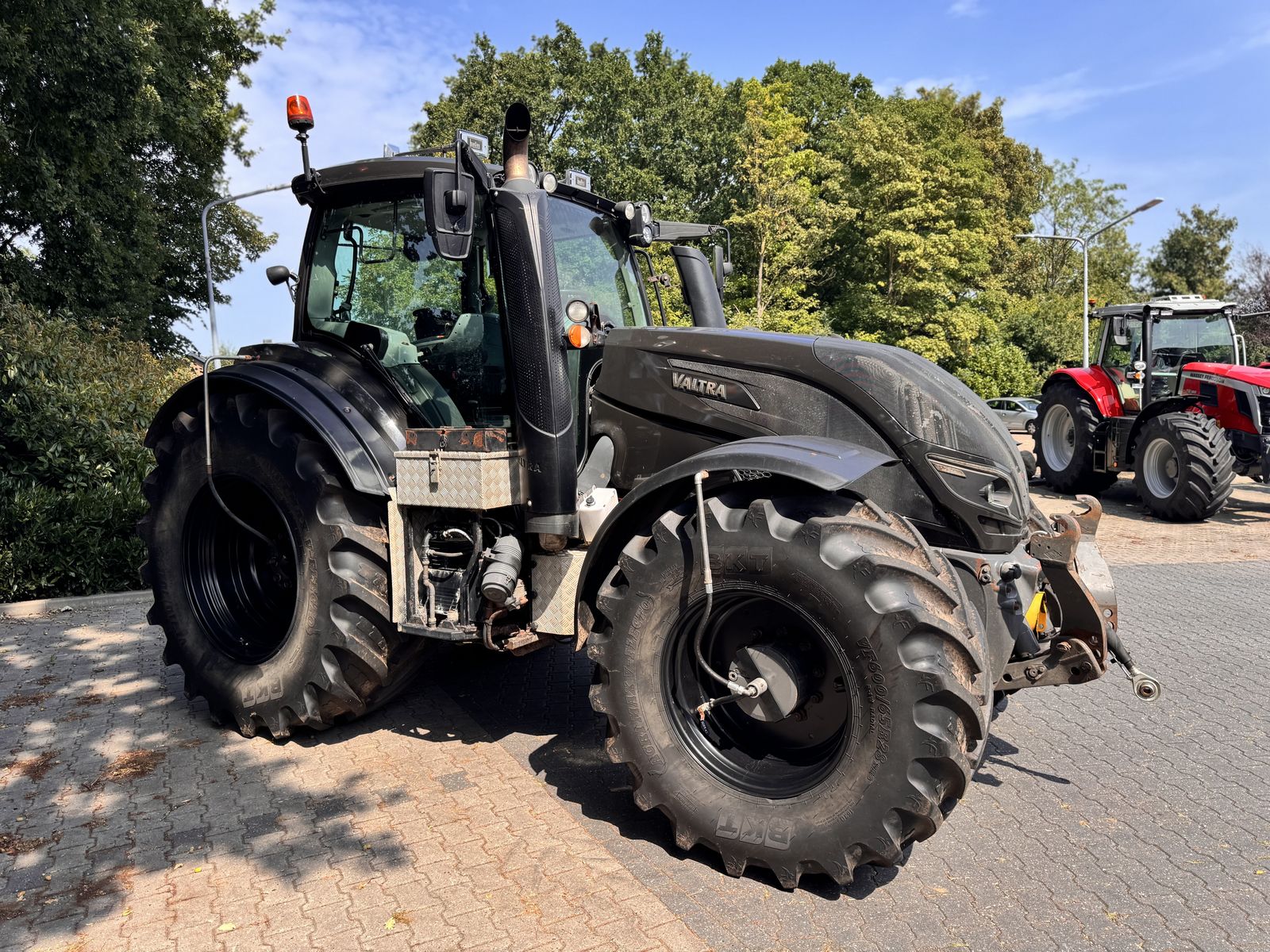 Valtra T214 Direct 3
