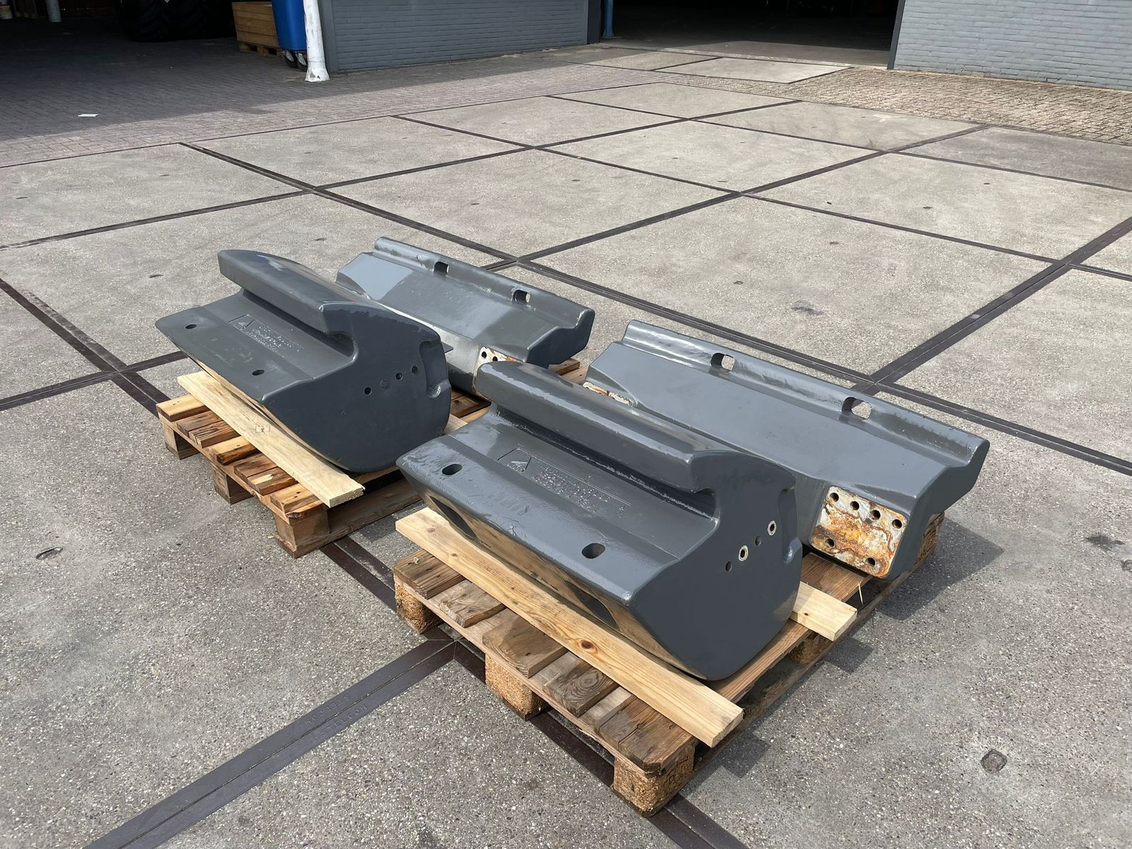 Fendt Front weights 420 + 810 kg 2