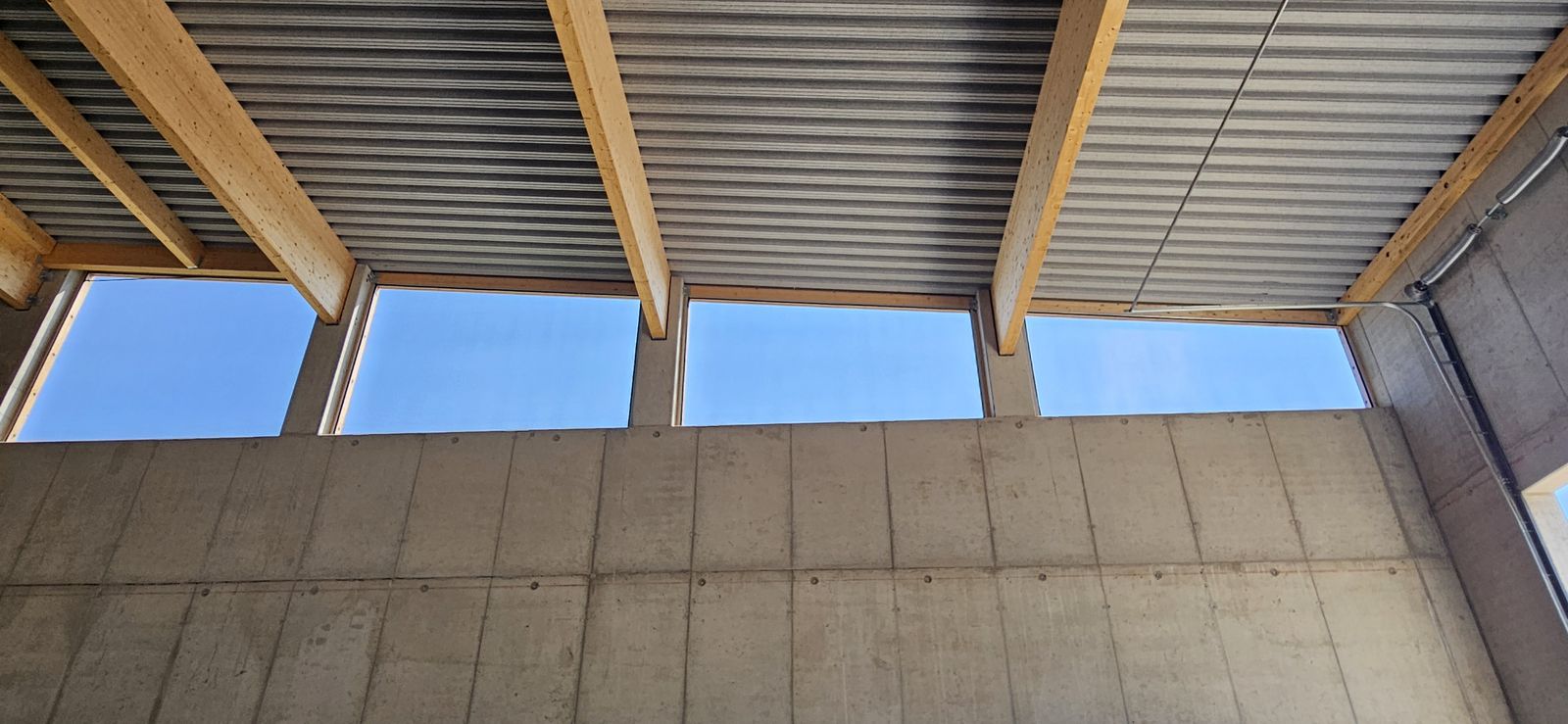 Fixverspannungen Netze für Stall / Hallen Windsc 3