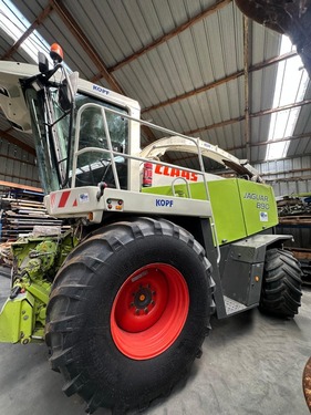 Claas Jaguar 890 500 PS, V12
