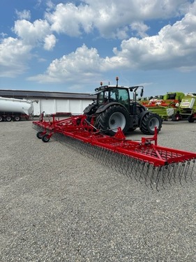 Universal Striegel 15m hydraulische Verstellung, 2