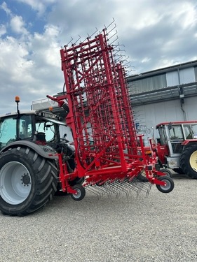 Universal Striegel 15m hydraulische Verstellung, 3