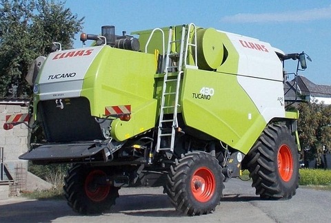 Claas Tucano 430, 851 eff. Std., klappbares Schneidwer 3